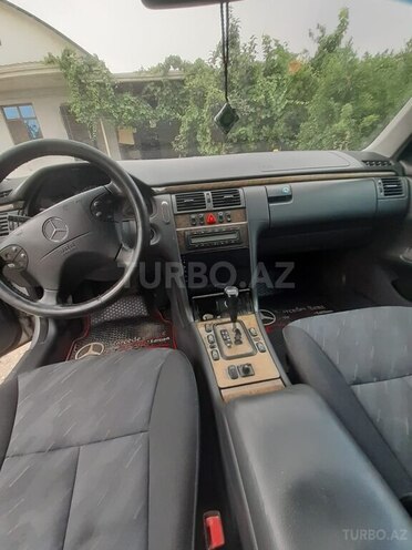 Mercedes E 270 2000, 484,115 km - 2.7 l - Şirvan