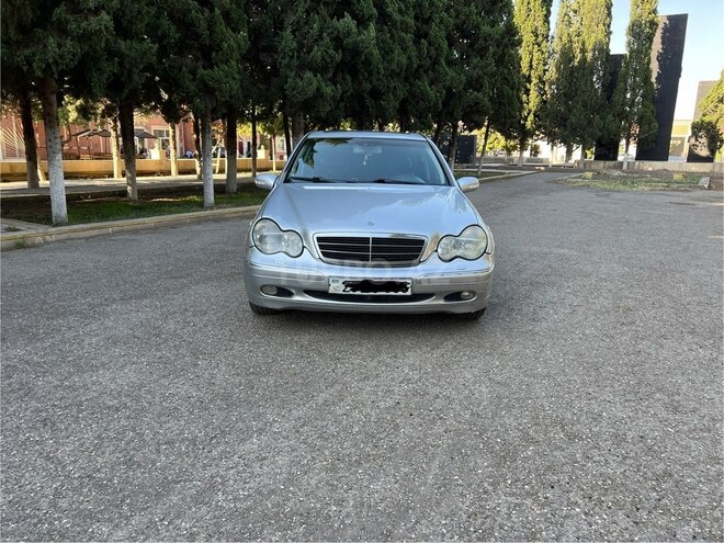 Mercedes C 320 2001, 360,000 km - 3.2 l - Gəncə