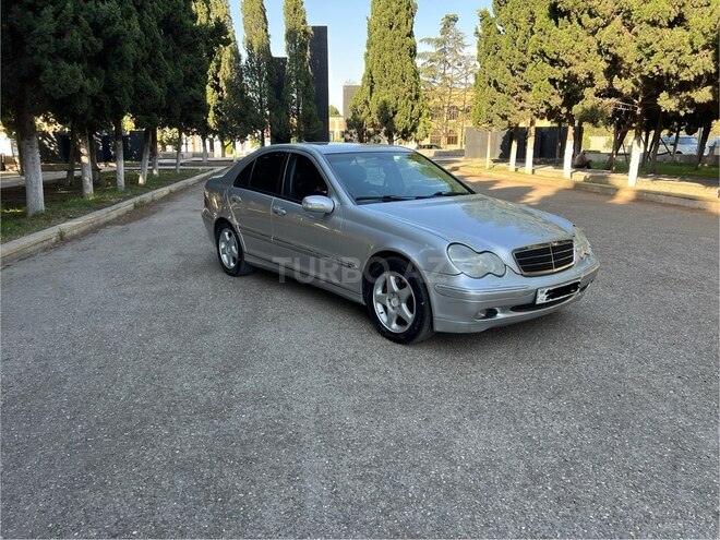 Mercedes C 320 2001, 360,000 km - 3.2 l - Gəncə