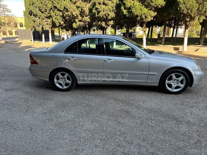 Mercedes C 320 2001, 360,000 km - 3.2 l - Gəncə