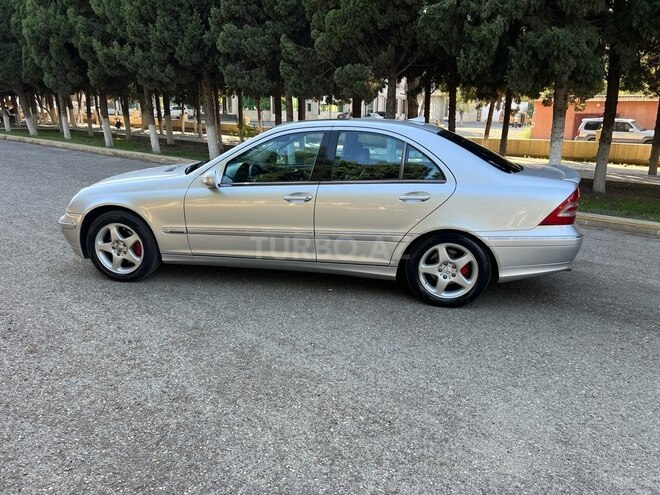 Mercedes C 320 2001, 360,000 km - 3.2 l - Gəncə