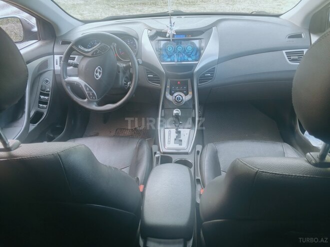 Hyundai Elantra 2013, 208 km - 1.8 л - Tovuz