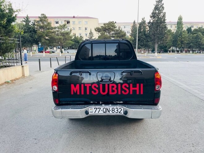 Mitsubishi L200 2009, 280,000 km - 2.5 l - Xırdalan