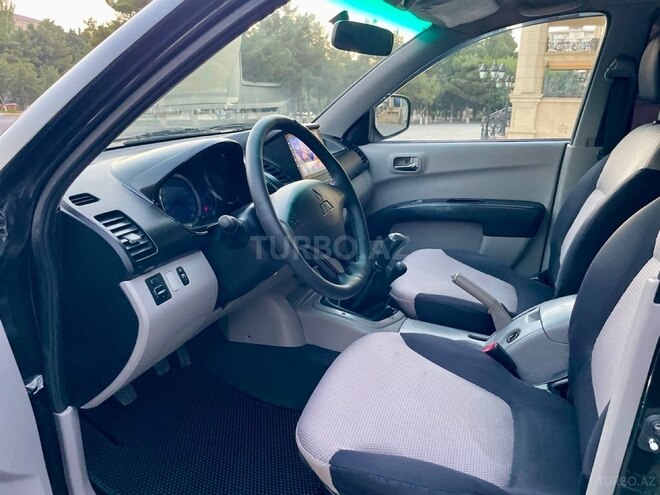 Mitsubishi L200 2009, 280,000 km - 2.5 l - Xırdalan