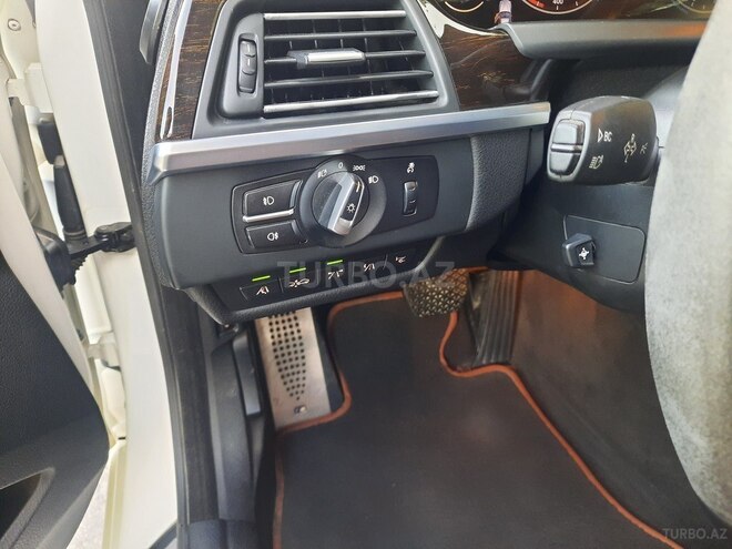 BMW 640 2012, 104,000 km - 3.0 l - Bakı
