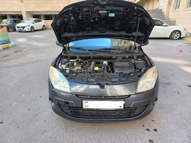 Renault Megane 2010, 280,000 km - 1.5 l - Bakı