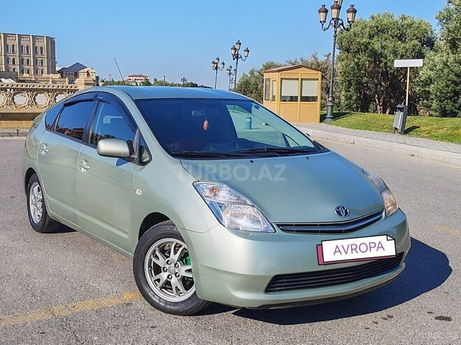 Toyota Prius-3