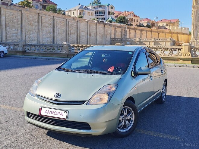 Toyota Prius-2