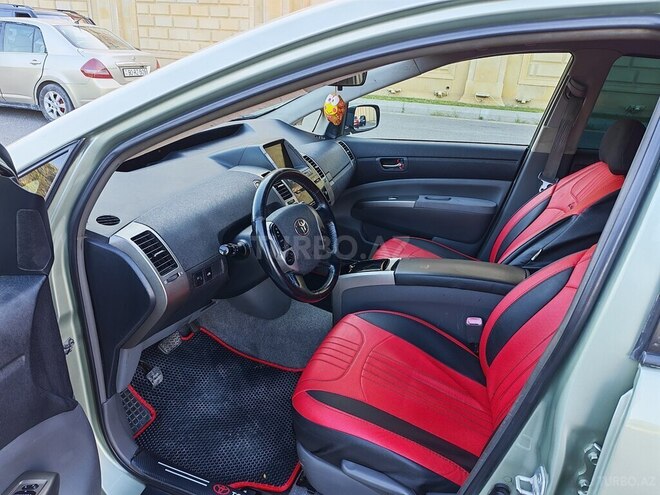 Toyota Prius-9