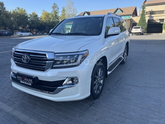 Toyota Land Cruiser-3