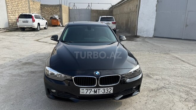 BMW 320-1
