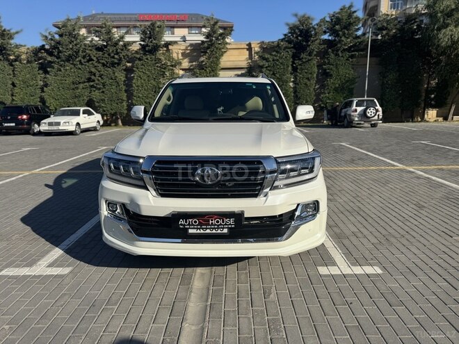 Toyota Land Cruiser-16