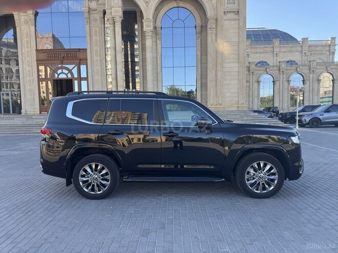 Toyota Land Cruiser-4