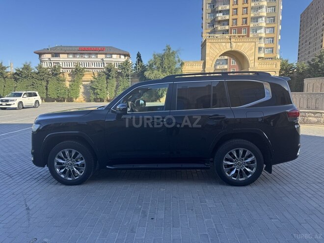 Toyota Land Cruiser-5