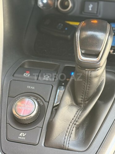Toyota RAV4 2020, 84,000 km - 2.5 l - Bakı