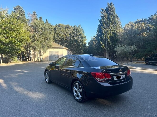 Chevrolet Cruze-10