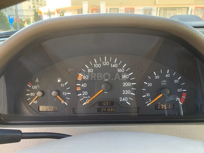 Mercedes C 200 1998, 241,000 km - 2.0 л - Bakı