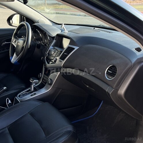 Chevrolet Cruze 2015, 268,111 km - 1.4 л - Sumqayıt