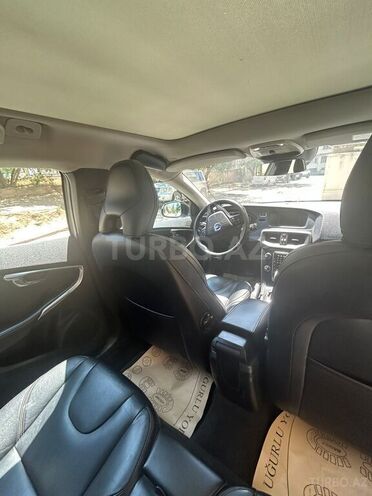 Volvo V40 2015, 165,000 km - 2.0 l - Bakı