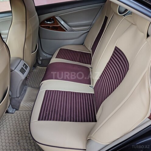 Toyota Camry-6