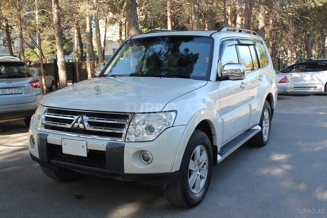 Mitsubishi Pajero 2008, 307,000 km - 3.2 l - Bakı