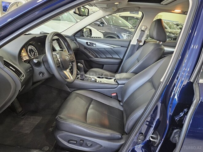 Infiniti Q50S-9