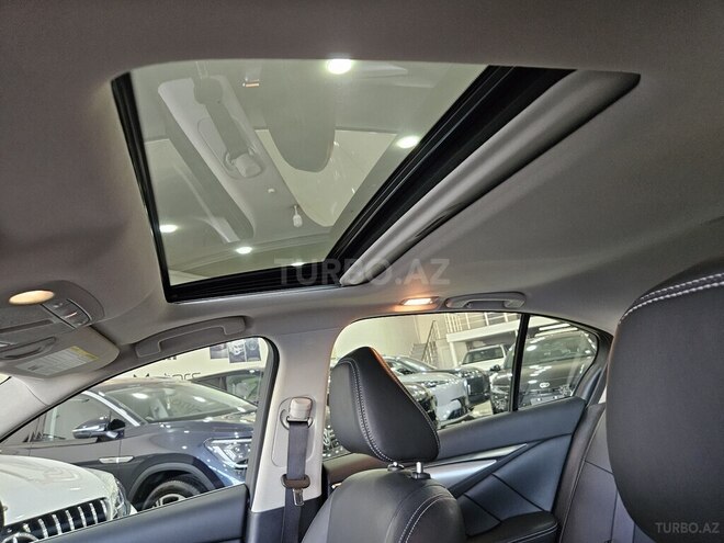 Infiniti Q50S-10