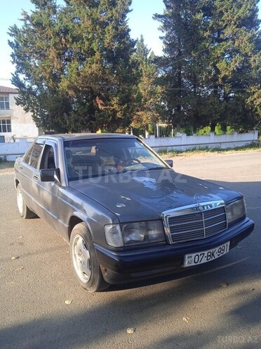 Mercedes 190 1990, 450,820 km - 2.3 l - Astara