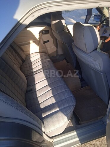 Mercedes 190 1990, 450,820 km - 2.3 l - Astara