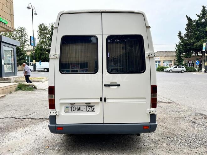 Mercedes Sprinter 208 1995, 296,535 km - 2.5 л - Qazax
