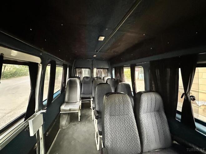 Mercedes Sprinter 208 1995, 296,535 km - 2.5 л - Qazax
