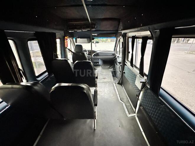 Mercedes Sprinter 208 1995, 296,535 km - 2.5 л - Qazax