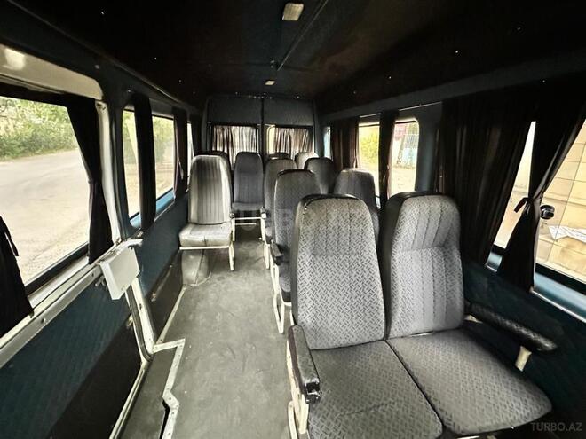 Mercedes Sprinter 208 1995, 296,535 km - 2.5 л - Qazax