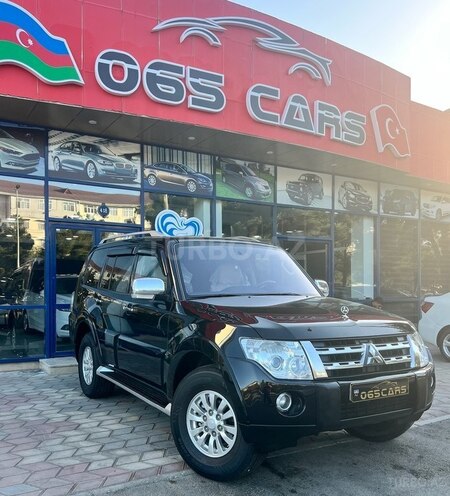 Mitsubishi Pajero-5