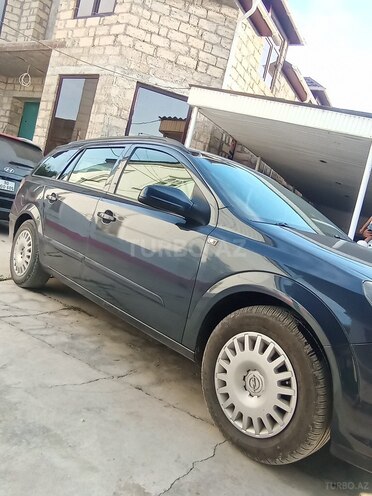Opel Astra 2006, 314,000 km - 1.4 l - Quba