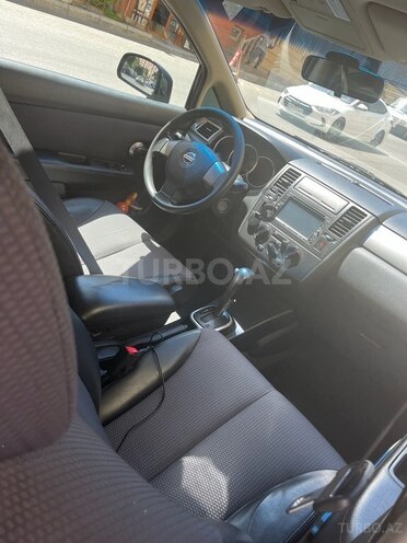 Nissan Tiida-8