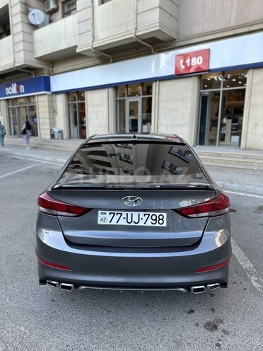 Hyundai Elantra 2018, 160,934 km - 2.0 л - Bakı