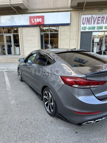 Hyundai Elantra 2018, 160,934 km - 2.0 л - Bakı