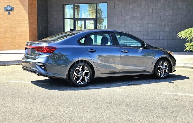 Kia Forte-10