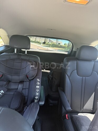 Kia Sorento-8