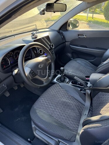 Hyundai i30 2008, 267,000 km - 1.6 л - Masallı