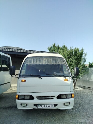 Hyundai  2002, 400,000 km - 3.9 l - Şabran