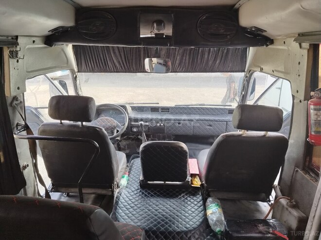 Hyundai  2002, 400,000 km - 3.9 l - Şabran