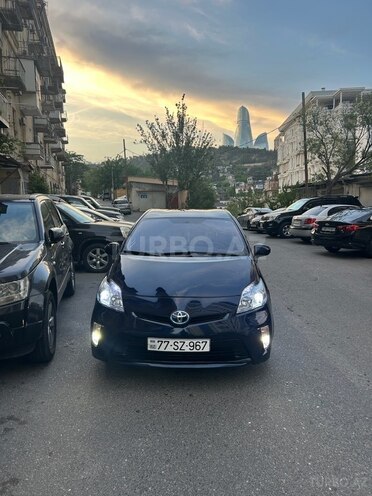 Toyota Prius 2015, 432,442 km - 1.8 л - Bakı
