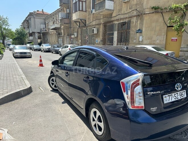 Toyota Prius 2015, 432,442 km - 1.8 л - Bakı