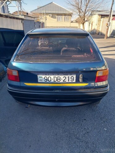 Opel Astra 1994, 520,000 km - 1.4 l - Qax