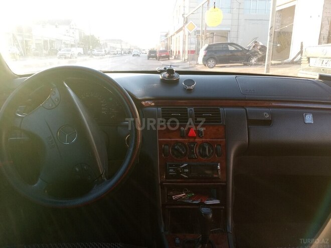 Mercedes E 220 d 1999, 603,333 km - 2.2 л - Bakı