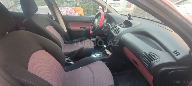 Peugeot 206 2004, 256,320 km - 1.4 l - Bakı