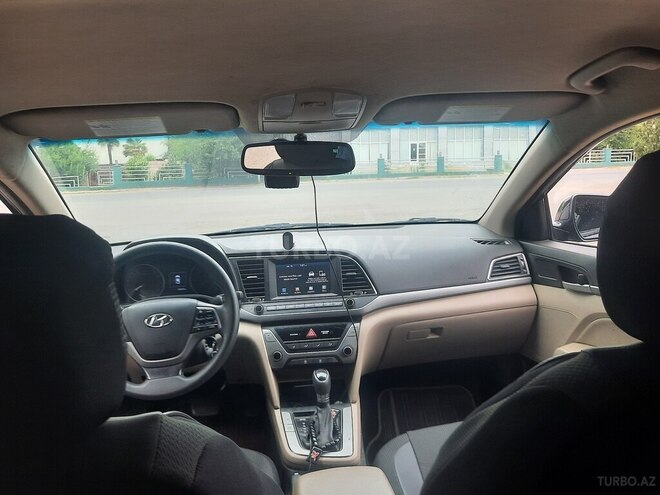 Hyundai Elantra 2017, 196,340 km - 2.0 л - Bakı