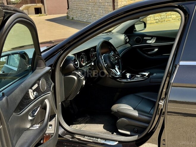 Mercedes E 220 d 2019, 235,000 km - 2.0 l - Bakı